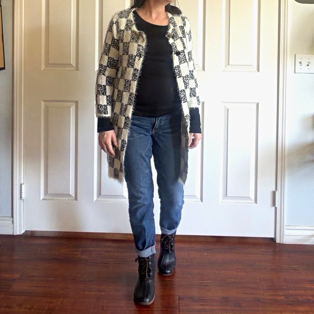 Checkerboard Fuzzy Cardigan Womens M Black White Longline Mod Outlander